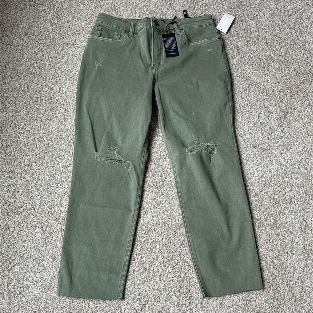 NWT kut from the Kloth women’s Olive Jeans